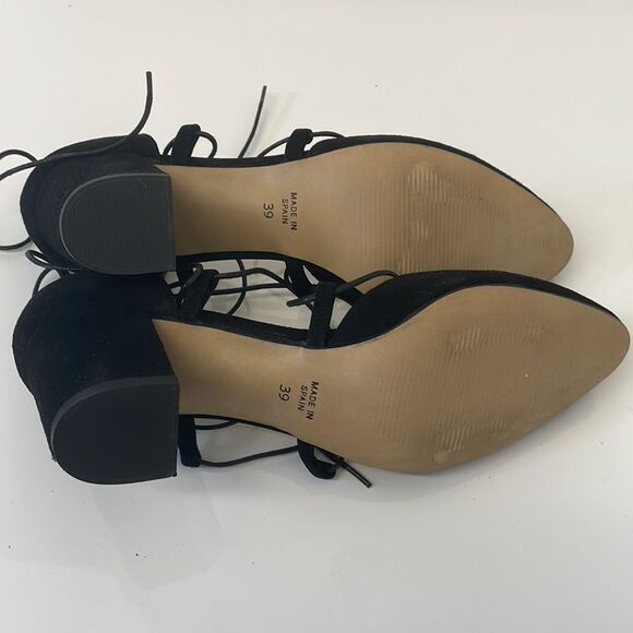 Intentionally Blank Hatter Chunky Heel in Black Suede - Picture 8 of 8